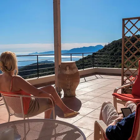 Bed & Breakfast Dio Petres Kroustas