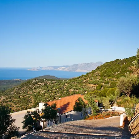 Bed & Breakfast Dio Petres Kroustas