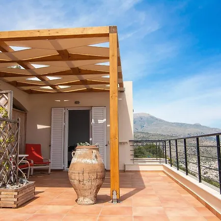 Dio Petres Bed & Breakfast *